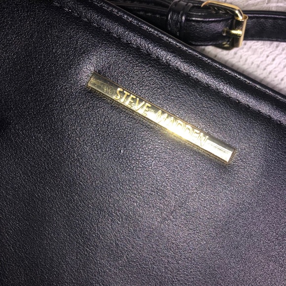 STEVE MADDEN black and gold simple crossbody purse - Picture 2 of 9